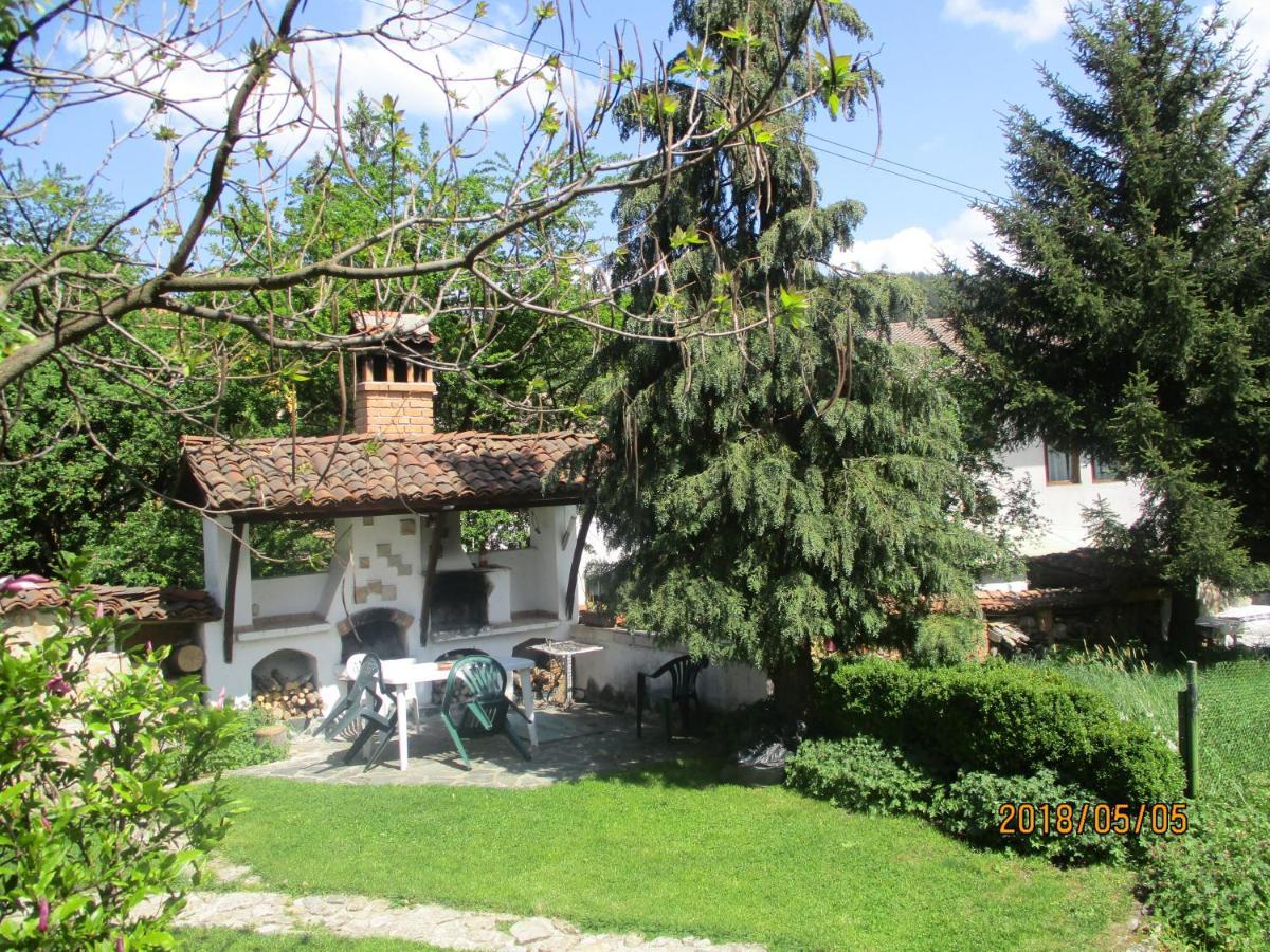 Borimechkova Kashta Hotel Koprivshtitsa Buitenkant foto