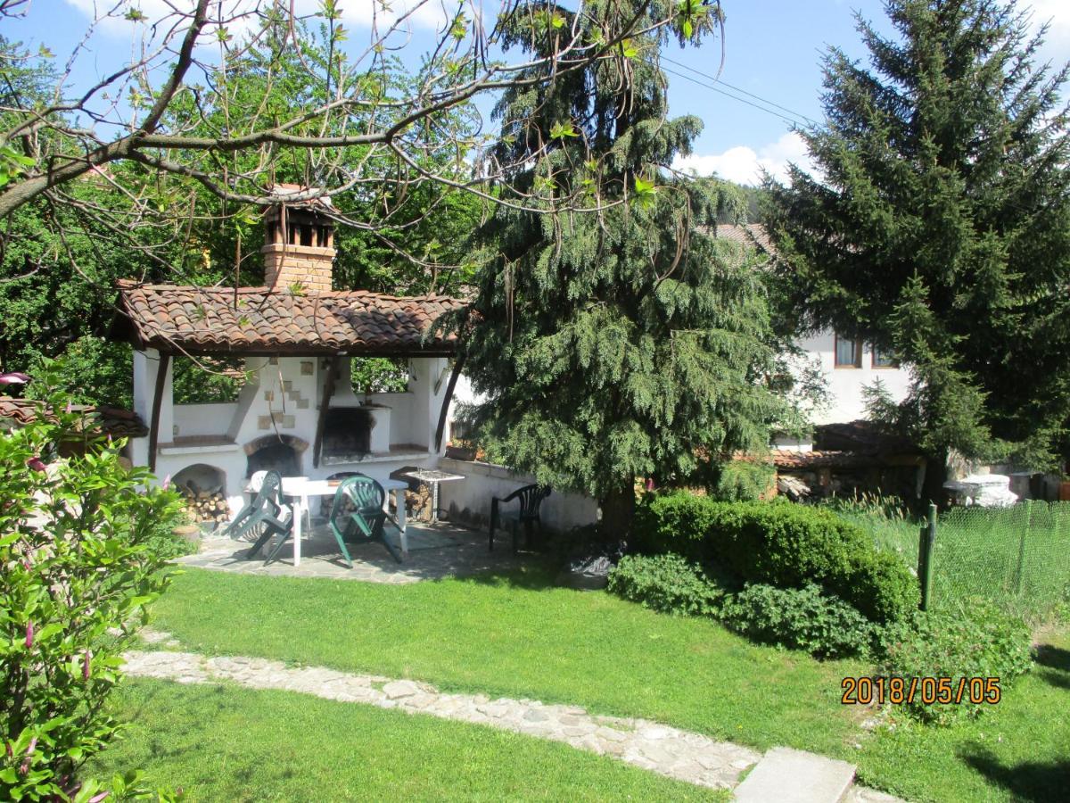 Borimechkova Kashta Hotel Koprivshtitsa Buitenkant foto