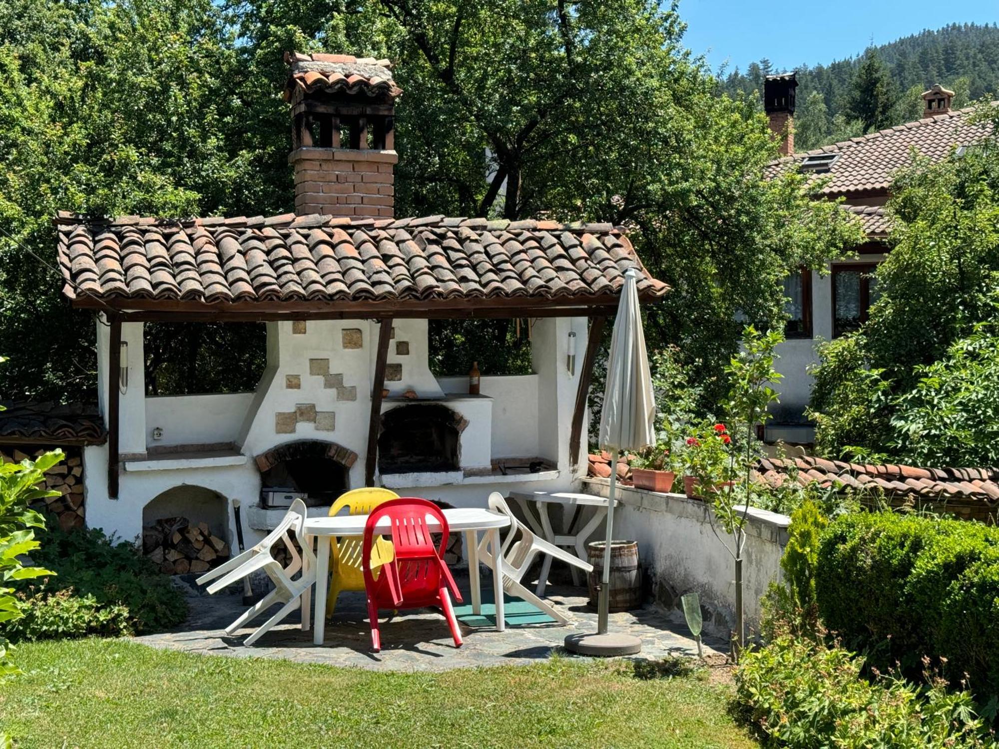 Borimechkova Kashta Hotel Koprivshtitsa Buitenkant foto