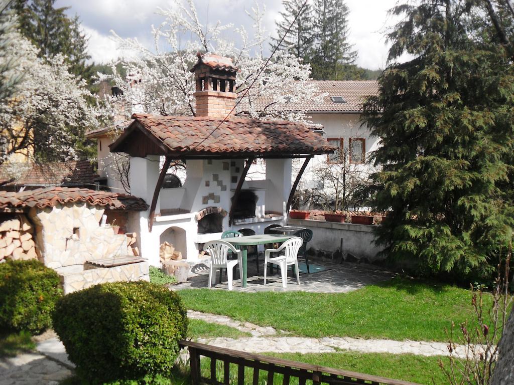 Borimechkova Kashta Hotel Koprivshtitsa Buitenkant foto