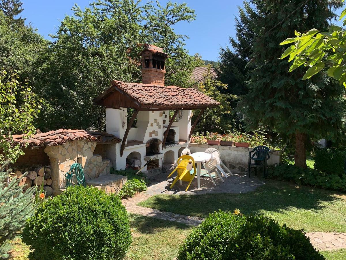 Borimechkova Kashta Hotel Koprivshtitsa Buitenkant foto